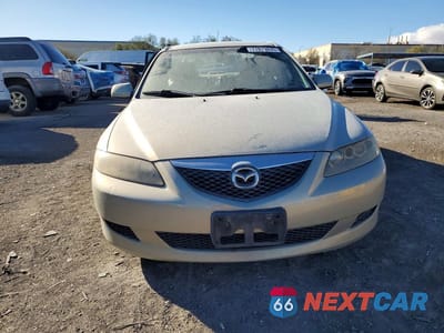 Piąte zdjęcie samochodu w środku: 2004 MAZDA 6 I VIN:1YVFP80CX45N18456 - miniatura