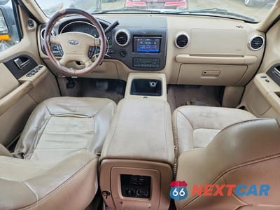 Zdjęcie 8 z 12 samochodu: 2004 FORD EXPEDITION EDDIE BAUER VIN:1FMFU18L64LB91314 - miniatura