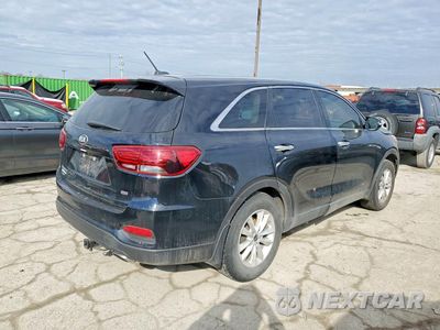 Trzecie zdjęcie samochodu z tyłu: 2019 KIA SORENTO LX VIN:5XYPG4A38KG567189 - miniatura