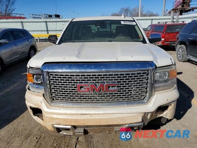 Piąte zdjęcie samochodu w środku: 2015 GMC SIERRA K1500 DENALI VIN:3GTU2WEJ7FG225522 - miniatura