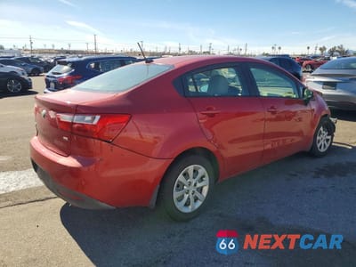 Trzecie zdjęcie samochodu z tyłu: 2013 KIA RIO LX VIN:KNADM4A3XD6302286 - miniatura