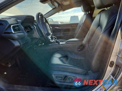Zdjęcie 7 z 13 samochodu: 2018 TOYOTA CAMRY SE VIN:4T1B11HK2JU095975 - miniatura