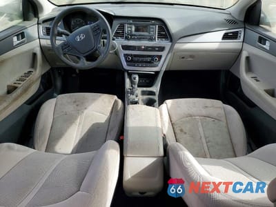Zdjęcie 8 z 12 samochodu: 2015 HYUNDAI SONATA SE VIN:5NPE24AF8FH124345 - miniatura