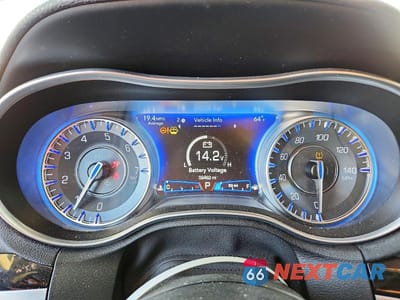 Zdjęcie 9 z 12 samochodu: 2023 CHRYSLER 300 TOURING VIN:2C3CCAAG4PH604991 - miniatura