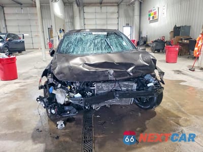 Piąte zdjęcie samochodu w środku: 2017 KIA FORTE LX VIN:3KPFK4A71HE012670 - miniatura