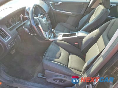 Zdjęcie 7 z 13 samochodu: 2015 VOLVO XC60 3.2 VIN:YV4940RAXF2603264 - miniatura