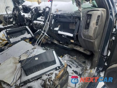 Zdjęcie 8 z 13 samochodu: 2019 CHEVROLET SILVERADO LD K1500 LT VIN:2GCVKPEC5K1229325 - miniatura