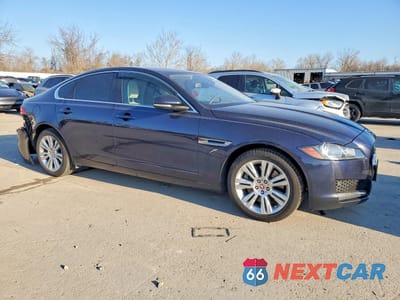 Czwarte zdjęcie samochodu z boku: 2018 JAGUAR XF PREMIUM VIN:SAJBJ4EV7JCY58083 - miniatura