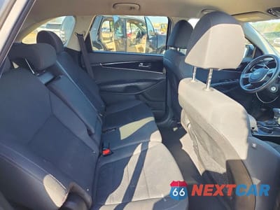 Zdjęcie 11 z 12 samochodu: 2019 KIA SORENTO L VIN:5XYPG4A31KG550749 - miniatura