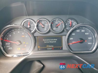 Zdjęcie 9 z 13 samochodu: 2023 CHEVROLET SUBURAN VIN:1GNSCBKDXPR109929 - miniatura