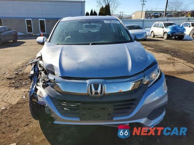 Piąte zdjęcie samochodu w środku: 2020 HONDA HR-V LX VIN:3CZRU6H37LG701593 - miniatura