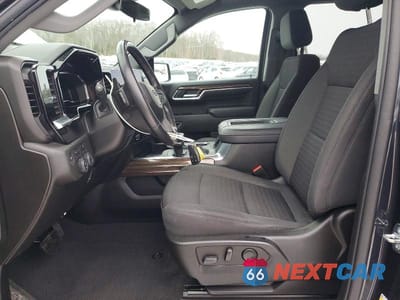 Zdjęcie 7 z 11 samochodu: 2022 CHEVROLET SILVERADO K1500 RST VIN:1GCUDEED3NZ562296 - miniatura