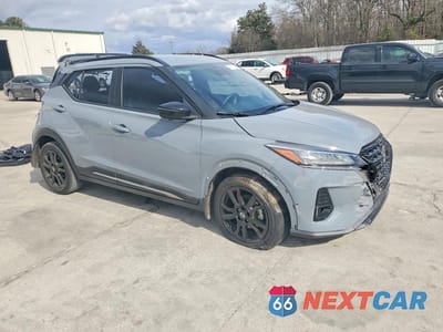 Czwarte zdjęcie samochodu z boku: 2021 NISSAN KICKS SR VIN:3N1CP5DV7ML548648 - miniatura