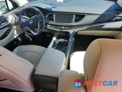 Zdjęcie 8 z 12 samochodu: 2023 BUICK ENCLAVE ESSENCE VIN:5GAERBKW3PJ162526 - miniatura