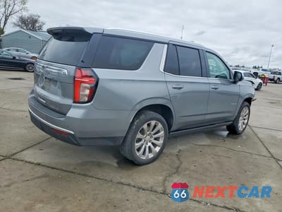 Trzecie zdjęcie samochodu z tyłu: 2023 CHEVROLET TAHOE K1500 PREMIER VIN:1GNSKSKT5PR128298 - miniatura