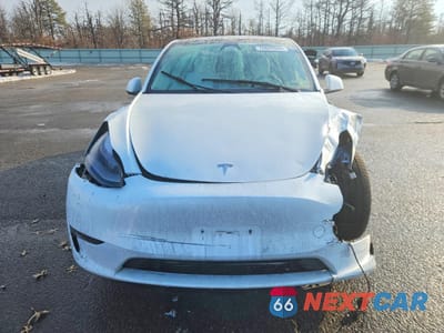 Piąte zdjęcie samochodu w środku: 2023 TESLA MODEL Y VIN:7SAYGDEE3PA193119 - miniatura