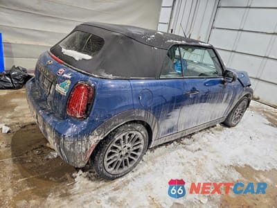 Trzecie zdjęcie samochodu z tyłu: 2025 MINI COOPER S VIN:WMW23GX09S2X48586 - miniatura
