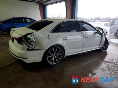 Trzecie zdjęcie samochodu z tyłu: 2018 AUDI S4 PRESTIGE VIN:WAUC4AF44JA003798 - miniatura