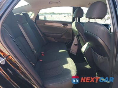 Zdjęcie 10 z 11 samochodu: 2019 HYUNDAI SONATA SE VIN:5NPE24AF7KH757400 - miniatura