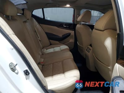 Zdjęcie 10 z 12 samochodu: 2016 NISSAN MAXIMA PLATINUM VIN:1N4AA6AP3GC412105 - miniatura