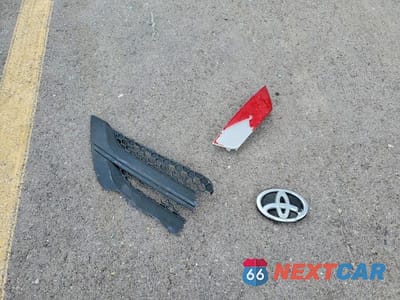 Zdjęcie 12 z 13 samochodu: 2009 TOYOTA YARIS BASE VIN:JTDBT903891331074 - miniatura