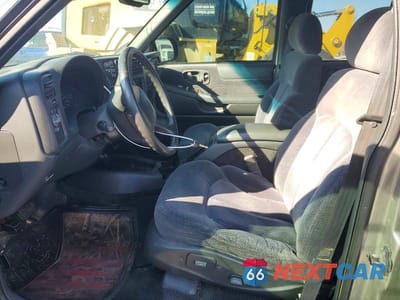 Zdjęcie 7 z 13 samochodu: 2001 CHEV BLAZER VIN:1GNDT13W01K232576 - miniatura
