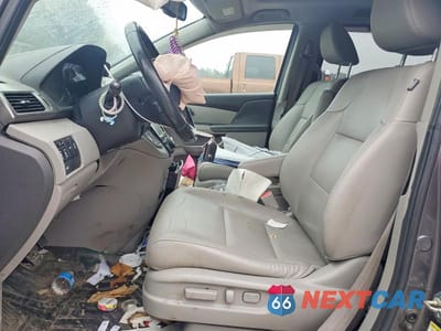 Zdjęcie 7 z 13 samochodu: 2016 HONDA ODYSSEY EXL VIN:5FNRL5H67GB056307 - miniatura
