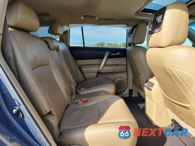 Zdjęcie 11 z 13 samochodu: 2013 TOYOTA HIGHLANDER SE VIN:5TDZK3EH3DS137356 - miniatura