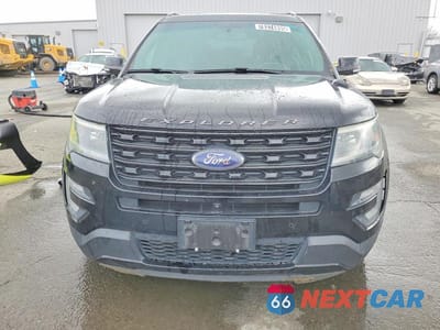 Piąte zdjęcie samochodu w środku: 2017 FORD EXPLORER SPORT VIN:1FM5K8GT3HGB00137 - miniatura