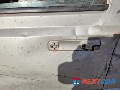 Zdjęcie 7 z 13 samochodu: 2008 JEEP COMMANDER SPORT VIN:1J8HG48N78C220325 - miniatura