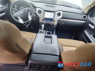 Zdjęcie 8 z 12 samochodu: 2020 TOYOTA TUNDRA SR5 VIN:5TFDY5F17LX899443 - miniatura