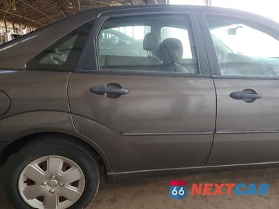 Zdjęcie 10 z 12 samochodu: 2006 FORD FOCUS ZX4 VIN:1FAFP34N96W250491 - miniatura