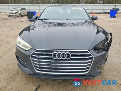 Piąte zdjęcie samochodu w środku: 2019 AUDI A5 PREMIUM VIN:WAUANCF59KA024494 - miniatura