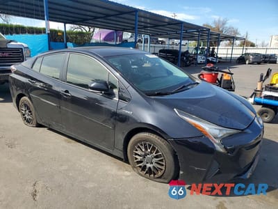 Czwarte zdjęcie samochodu z boku: 2016 TOYOTA PRIUS VIN:JTDKBRFU1G3513591 - miniatura