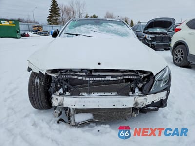 Piąte zdjęcie samochodu w środku: 2019 MERCEDES-BENZ E 300 4MATIC VIN:WDDZF4KB1KA533201 - miniatura