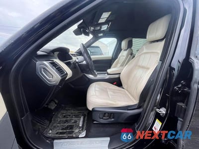 Piąte zdjęcie samochodu w środku: 2019 LAND ROVER RANGE ROVER SPORT HSE VIN:SALWR2RU6KA861920 - miniatura