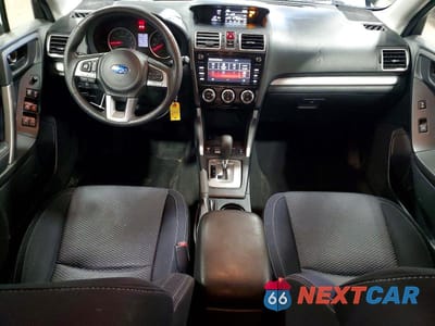 Zdjęcie 8 z 13 samochodu: 2017 SUBARU FORESTER 2.5I PREMIUM VIN:JF2SJAEC1HH411582 - miniatura