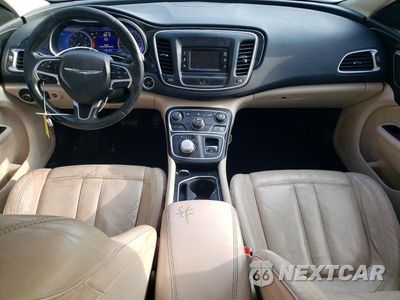 Zdjęcie 8 z 12 samochodu: 2015 CHRYSLER 200 C VIN:1C3CCCCB5FN542021 - miniatura