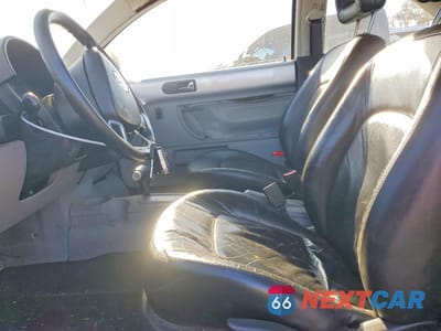 Zdjęcie 7 z 12 samochodu: 1999 VOLKSWAGEN NEW BEETLE GLS VIN:3VWCC21C6XM454931 - miniatura