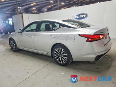 Drugie zdjęcie samochodu z przodu: 2023 NISSAN ALTIMA 2.5 SV VIN:1N4BL4DV1PN341794 - miniatura