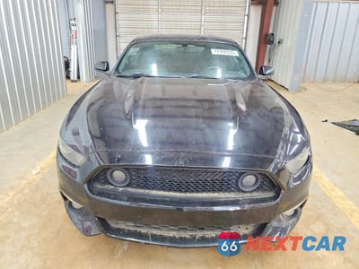 Piąte zdjęcie samochodu w środku: 2015 FORD MUSTANG VIN:1FA6P8TH1F5395572 - miniatura