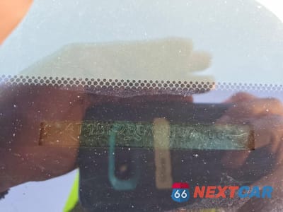 Zdjęcie 12 z 13 samochodu: 2004 TOYOTA AVALON XLS VIN:4T1BF28BX4U374683 - miniatura