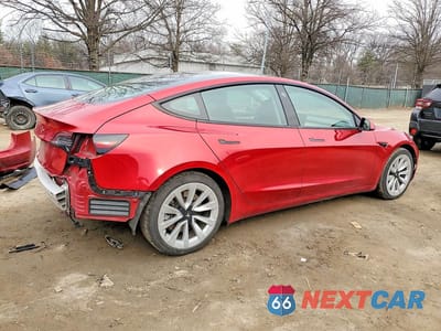 Trzecie zdjęcie samochodu z tyłu: 2022 TESLA MODEL 3 VIN:5YJ3E1EA7NF192029 - miniatura
