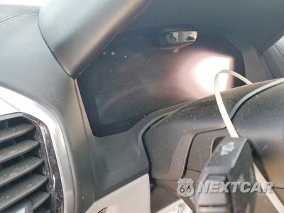 Zdjęcie 9 z 13 samochodu: 2022 BMW M8 VIN:WBSGV0C01NCH52710 - miniatura