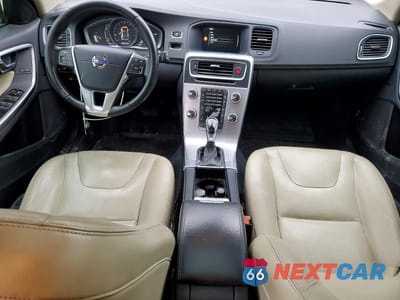 Zdjęcie 8 z 11 samochodu: 2017 VOLVO V60 T5 PREMIER VIN:YV140MEK0H1331468 - miniatura