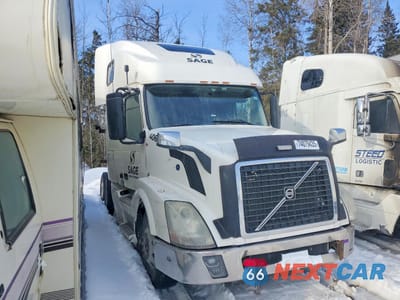 2007 VOLVO VN VNL - SEMI TRUCK 4V4NC9GH97N468713 - główne zdjęcie licytacji z USA - miniatura