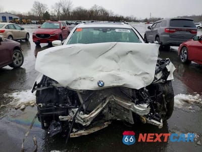 Piąte zdjęcie samochodu w środku: 2018 BMW 540 XI VIN:WBAJE7C50JWC56532 - miniatura