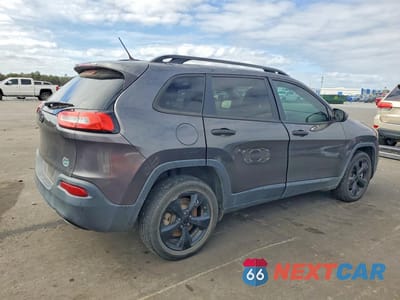 Trzecie zdjęcie samochodu z tyłu: 2017 JEEP CHEROKEE SPORT VIN:1C4PJLAS6HW661814 - miniatura