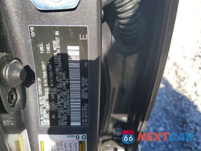 Zdjęcie 13 z 13 samochodu: 2019 TOYOTA 4RUNNER VIN:JTEBU5JR5K5663783 - miniatura