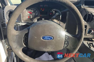 Zdjęcie 9 z 14 samochodu: 2015 FORD ECONOLINE E450 SUPER DUTY CUTAWAY VAN VIN:1FDFE4FS1FDA08410 - miniatura